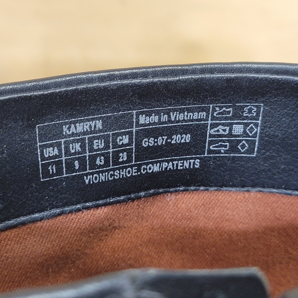 Vionic Kamryn Waterproof Black Ankle Booties Size 11 - Picture 7 of 13